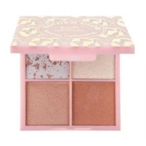 KNDR Beauty Kinder Glow Highlighter Palette